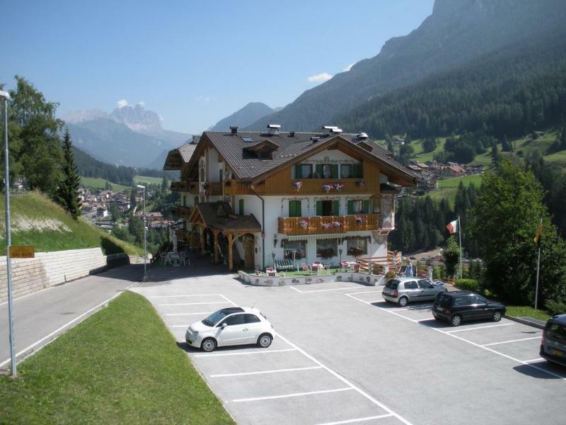 Latemar Hotel 3*